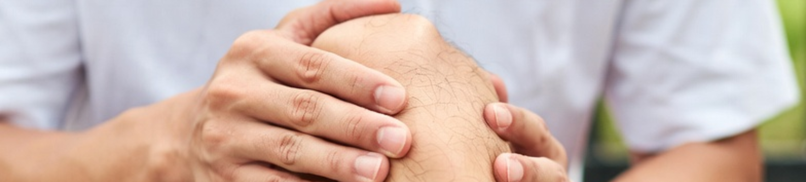 Patient avec douleur au genou, possible signe de lésion du ménisque